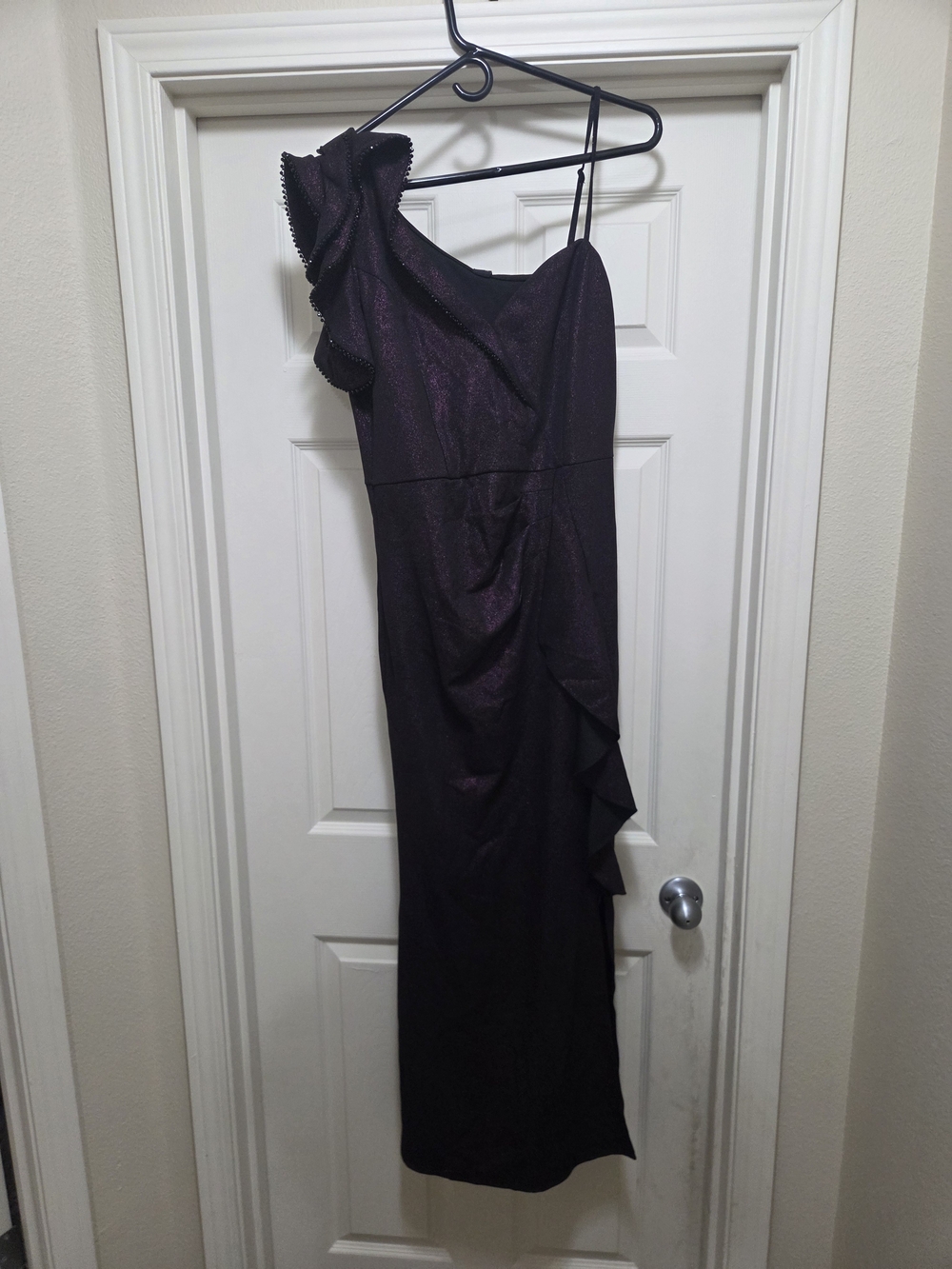 Elegant One-Shoulder Purple Evening Dress